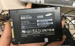 用了5年多的联想Y450，现在买了一块三星120G固态硬盘，安装在原始硬盘位，用U盘装了个Win7？三星y450笔记本