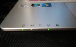 华硕a555l上的三个指示灯是什么意思？华硕a555l有什么功能
