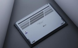 有用过华硕灵焕3ProT304的不，用久了会发烫么？灵焕3 pro自带什么