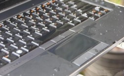 笔记本键盘进水了怎么办？笔记本被泼溅要换什么