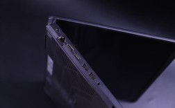 华硕飞行堡垒zx50和联想小新700哪个好啊？飞行堡垒模具是什么