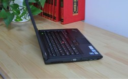 我有个朋友有个笔记本，联想t430 i7四核8线程2.4GHz 8g内存。双显卡1g独？联想四核笔记本t