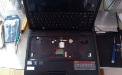 笔记本型号东芝C600D-01L，屏幕不亮，但是开机指示灯是亮的，大概是哪里坏的，修好要多少钱？东芝c600d笔记本出厂价格