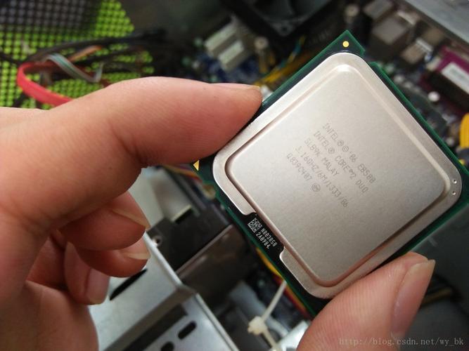 低电压cpu的笔记本是否值得购买?触控变形本为什么都是低电压cpu-图1 低电压cpu的笔记本是否值得购买?触控变形本为什么都是低电压cpu-图1