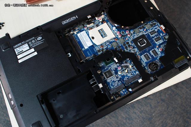 神舟战神K610DA29D3可以换cpu吗?现在这个2950M的cpu用着真心不爽?神州k610d换什么cpu-图1 神舟战神K610DA29D3可以换cpu吗?现在这个2950M的cpu用着真心不爽?神州k610d换什么cpu-图1