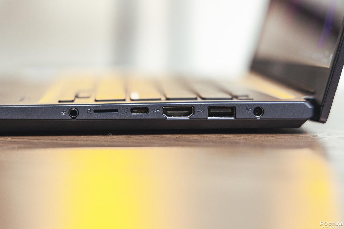 华硕zenbookproux501vw和jw区别？华硕UX501J是什么接口-图2