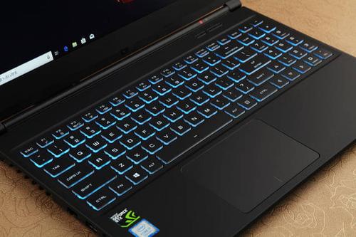 游戏笔记本怎么快捷键调键盘颜色?战神z7sp7s2加什么型号固态-图2 游戏笔记本怎么快捷键调键盘颜色?战神z7sp7s2加什么型号固态-图2