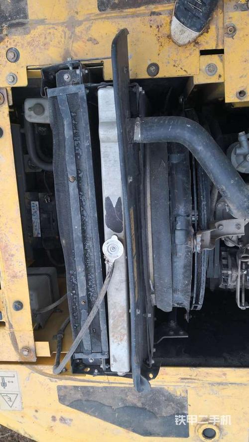 徐工215挖机风扇皮带型号?机械师风扇什么型号-图3 徐工215挖机风扇皮带型号?机械师风扇什么型号-图3