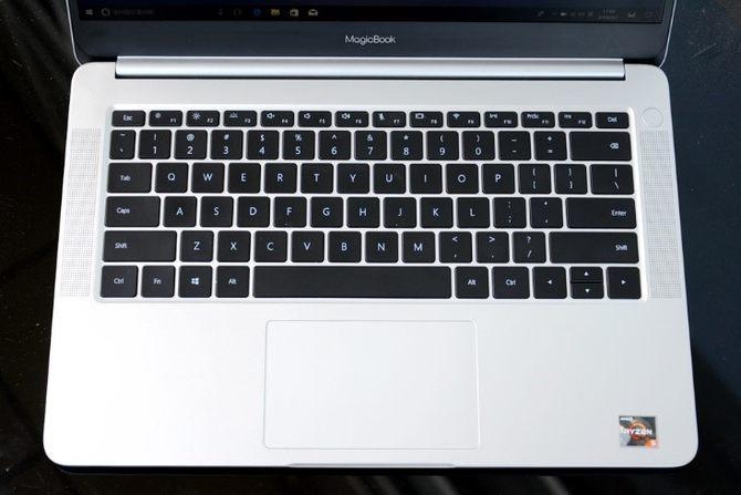 荣耀笔记本键盘防水吗?什么笔记本防泼溅-图1 荣耀笔记本键盘防水吗?什么笔记本防泼溅-图1