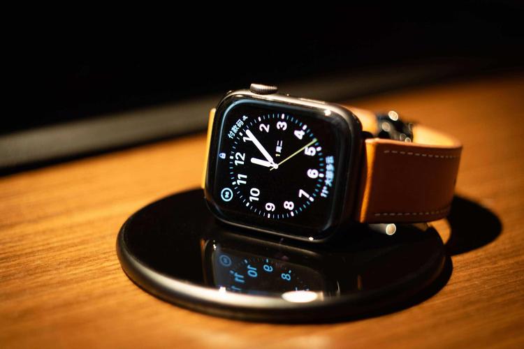 15年iwatch是几代?2014苹果笔记本什么时候发布-图1 15年iwatch是几代?2014苹果笔记本什么时候发布-图1