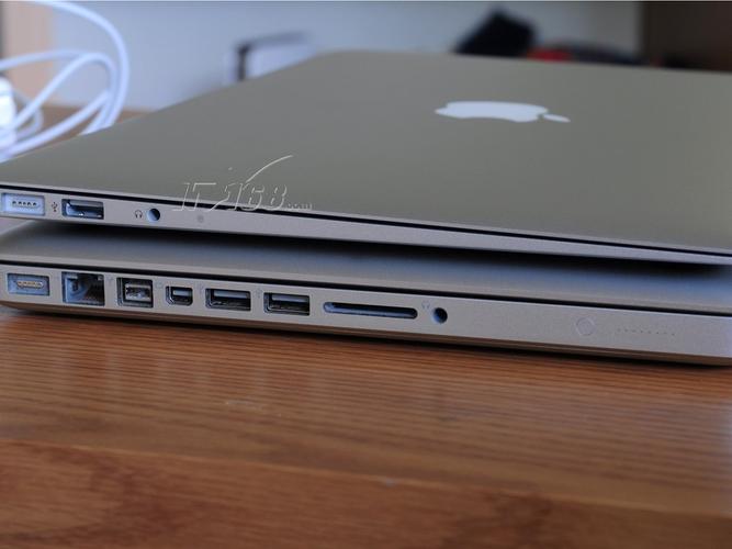 macbook air d42背盖型号?mc968ch a装什么系统好-图3 macbook air d42背盖型号?mc968ch a装什么系统好-图3