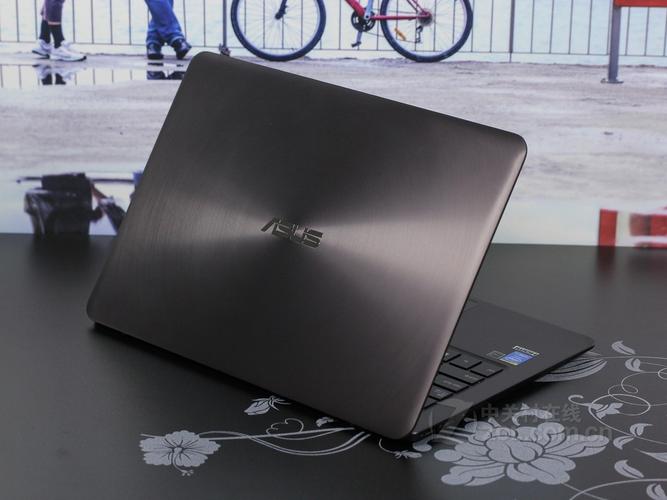 华硕u305硬盘的型号?华硕u305fa怎么样-图3 华硕u305硬盘的型号?华硕u305fa怎么样-图3