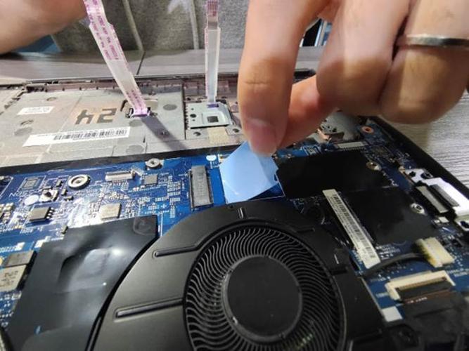 联想S210如何拆机加内存?联想s210怎么样-图3 联想S210如何拆机加内存?联想s210怎么样-图3