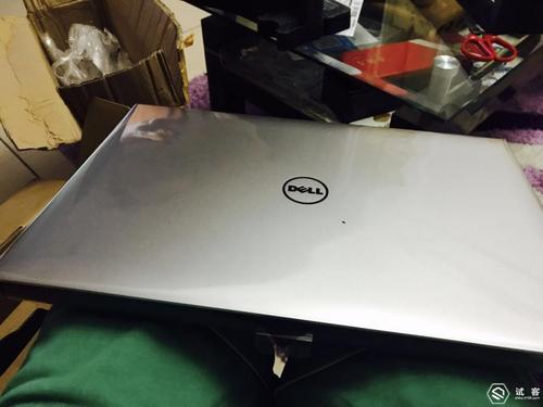 戴尔xps15的散热究竟如何?网上褒贬不一,纠结了?戴尔xps15怎么样-图2 戴尔xps15的散热究竟如何?网上褒贬不一,纠结了?戴尔xps15怎么样-图2