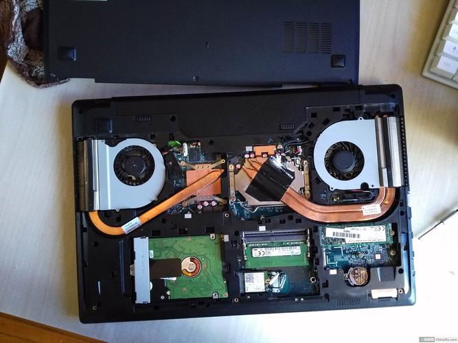 请问神舟战神k650di7d3显示屏怎么拆？神舟k650d屏幕怎么样-图1