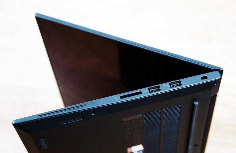 thinkpad散热最后好的型号?thinkpad x1散热怎么样-图2 thinkpad散热最后好的型号?thinkpad x1散热怎么样-图2