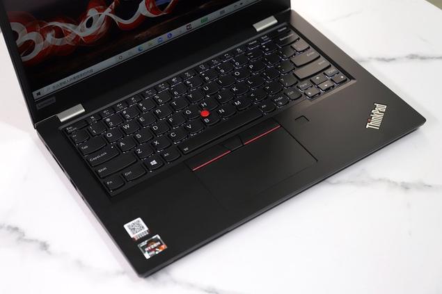 联想thinkpad笔记本s2怎么样?thinkpad s2做工怎么样-图3 联想thinkpad笔记本s2怎么样?thinkpad s2做工怎么样-图3