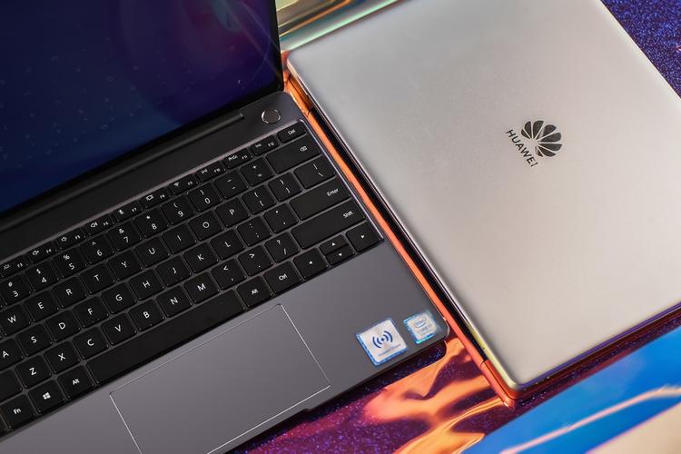 华为matebook14怎样显示全屏?笔记本显示效果怎么样-图1 华为matebook14怎样显示全屏?笔记本显示效果怎么样-图1