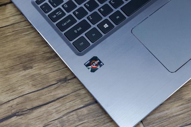 锐龙r7-2700u大概处于什么水平?acer r7怎么样-图1 锐龙r7-2700u大概处于什么水平?acer r7怎么样-图1