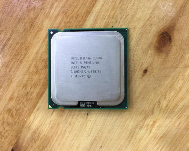 AM3 X2 250 + 880G和,奔腾E5700 G41哪个搭配比较好?e5570 怎么样-图1 AM3 X2 250 + 880G和,奔腾E5700 G41哪个搭配比较好?e5570 怎么样-图1