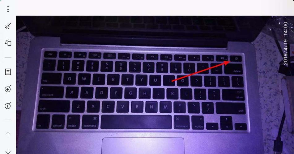苹果笔记本的键盘背光灯怎么打开?苹果笔记本键盘发光-图2 苹果笔记本的键盘背光灯怎么打开?苹果笔记本键盘发光-图2