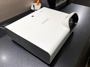 索尼sx225投影机参数?索尼3d笔记本-图3 索尼sx225投影机参数?索尼3d笔记本-图3