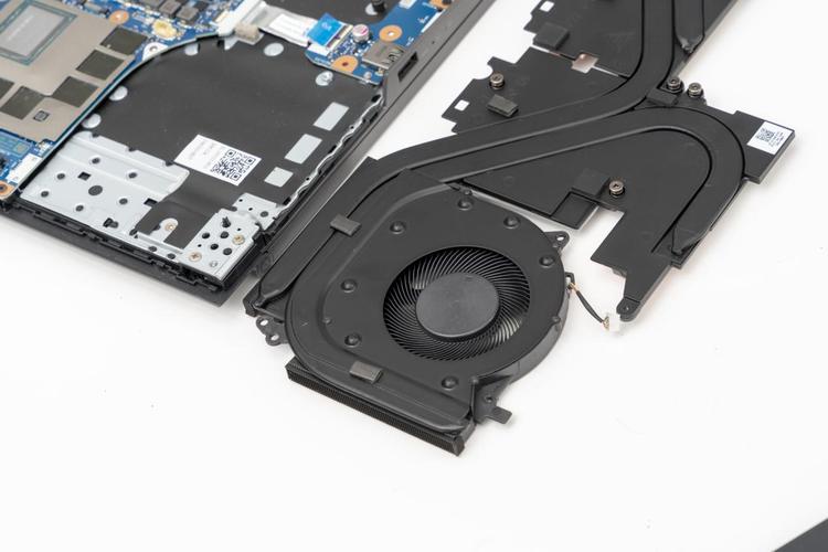 拯救者y7000p2019散热怎么样?便携笔记本 散热-图1 拯救者y7000p2019散热怎么样?便携笔记本 散热-图1