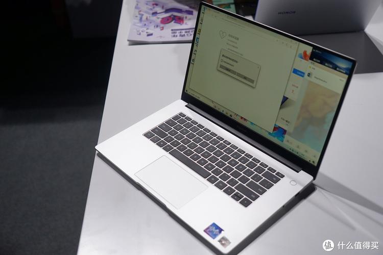 荣耀magicbook14i5和r5哪个好?14寸i5笔记本推荐-图1 荣耀magicbook14i5和r5哪个好?14寸i5笔记本推荐-图1