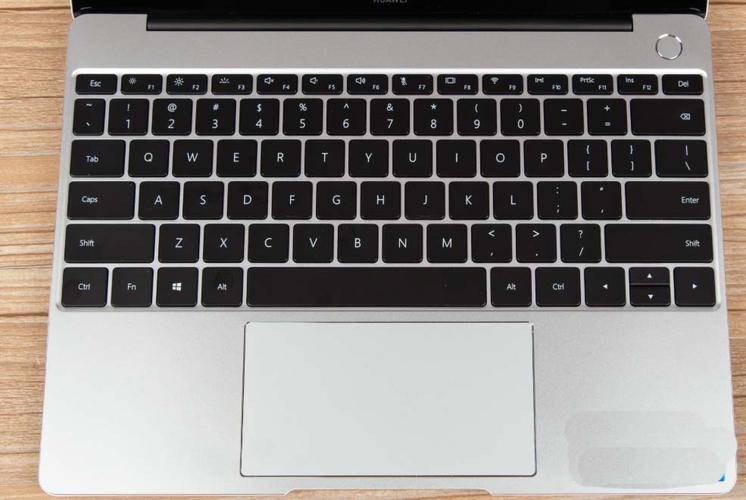 华为笔记本键盘背光灯怎么常亮?高端笔记本灯多-图3 华为笔记本键盘背光灯怎么常亮?高端笔记本灯多-图3