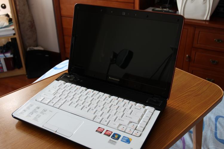 联想笔记本U460屏幕一直最暗，在屏幕亮度那边调了也没用，到底是怎么回事？y460笔记本亮度变暗-图2