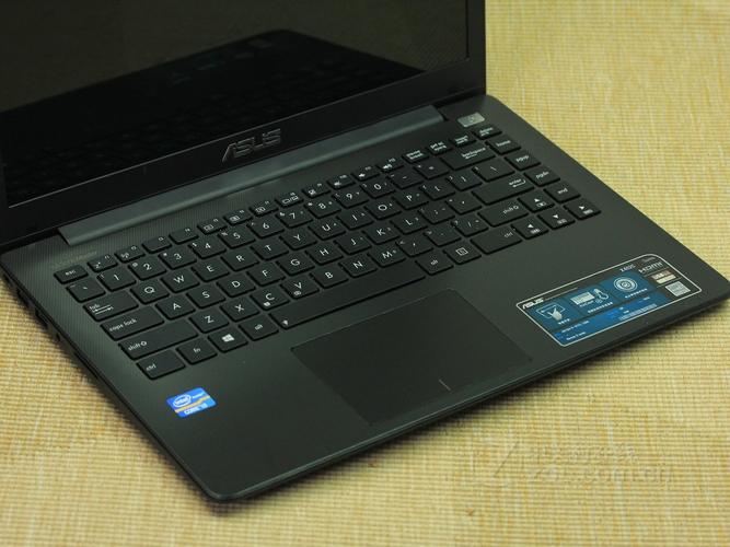 华硕笔记本x402ca二手值多少钱?华硕402C笔记本-图2 华硕笔记本x402ca二手值多少钱?华硕402C笔记本-图2