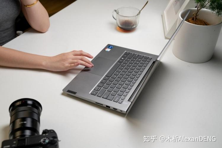 book与笔记本区别?职场新人笔记本推荐-图1 book与笔记本区别?职场新人笔记本推荐-图1