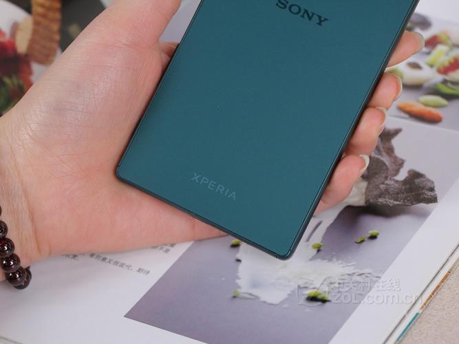 索尼手机有哪些技术?sony触屏平板笔记本电脑二合一-图1 索尼手机有哪些技术?sony触屏平板笔记本电脑二合一-图1