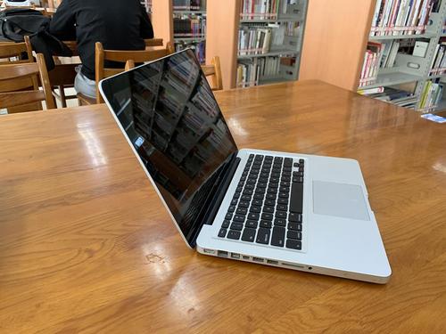 macbook pro 2014款的,i5,三代,8G,128G固态,二手商家出价5400,这个价?2014苹果笔记本-图3 macbook pro 2014款的,i5,三代,8G,128G固态,二手商家出价5400,这个价?2014苹果笔记本-图3