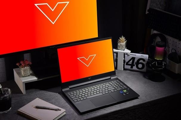 惠普光影精灵9有什么颜色？惠普一款红色的笔记本-图1