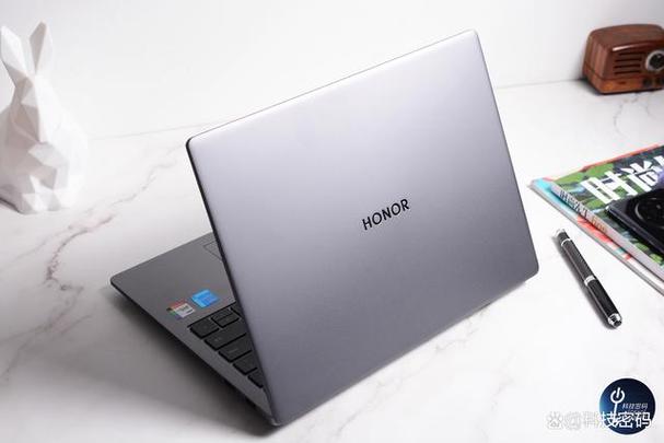 联想小新pro142023用的什么材质?碳纤维笔记本镁铝合金-图1 联想小新pro142023用的什么材质?碳纤维笔记本镁铝合金-图1
