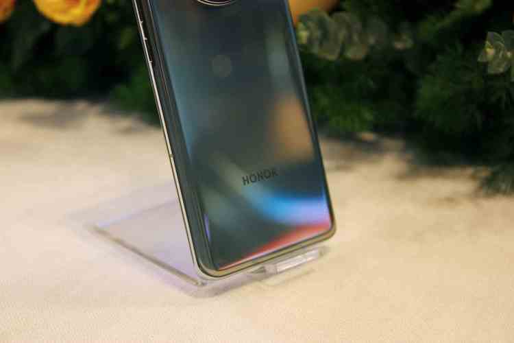 荣耀Magic5和荣耀Magic5Pro有什么区别?3D笔记本F219评测-图3 荣耀Magic5和荣耀Magic5Pro有什么区别?3D笔记本F219评测-图3