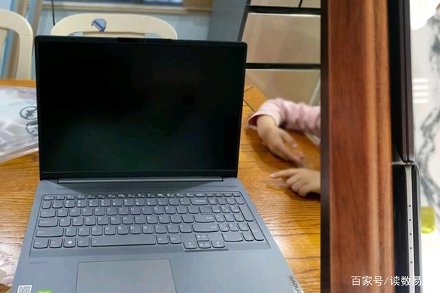 笔记本60hz换120hz屏幕有必要吗?笔记本120hz输出-图1 笔记本60hz换120hz屏幕有必要吗?笔记本120hz输出-图1