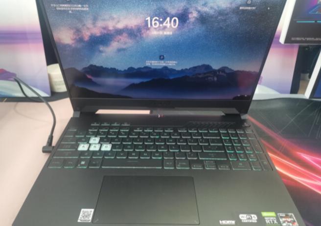 看中一款东芝笔记本,e21800处理器,4g内存,AMD的hd7470m独立显卡,请问这个配置用来看?东芝笔记本电脑amd a4-图3 看中一款东芝笔记本,e21800处理器,4g内存,AMD的hd7470m独立显卡,请问这个配置用来看?东芝笔记本电脑amd a4-图3