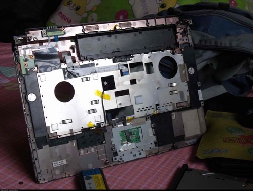 联想y510p笔记本怎么拆机清灰?惠普510笔记本 拆机-图3 联想y510p笔记本怎么拆机清灰?惠普510笔记本 拆机-图3