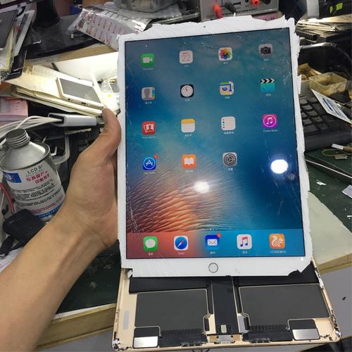 ipad屏幕边缘裂开怎么修苹果笔记本换屏幕边框-图2 ipad屏幕边缘裂开怎么修苹果笔记本换屏幕边框-图2