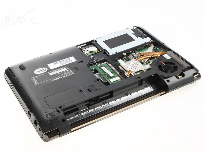 神舟笔记本k580 i3-d2拆解?神舟i3笔记本-图3 神舟笔记本k580 i3-d2拆解?神舟i3笔记本-图3
