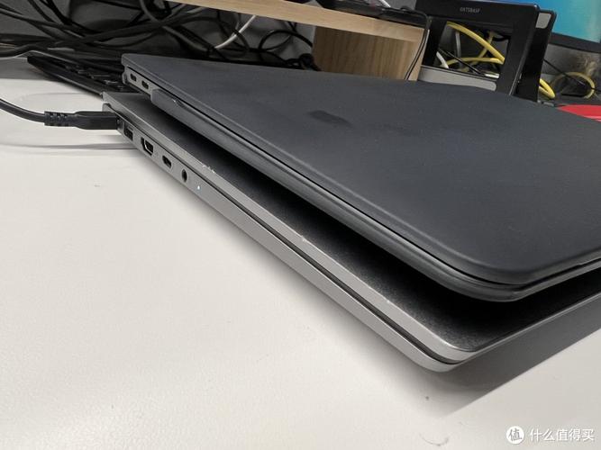macbookair2017的排风口在什么位置?笔记本出风口在哪-图1 macbookair2017的排风口在什么位置?笔记本出风口在哪-图1