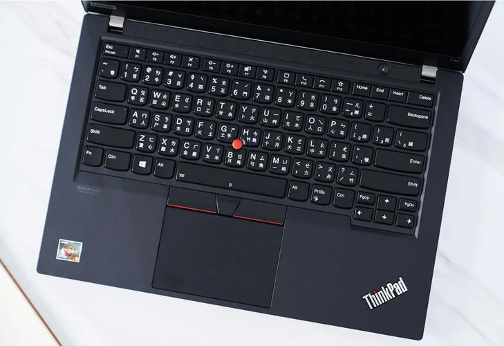 苹果笔记本和thinkpad哪个好?苹果笔记本和thinkpad-图2 苹果笔记本和thinkpad哪个好?苹果笔记本和thinkpad-图2