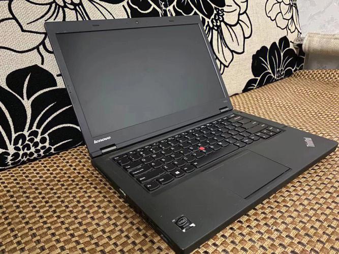 苹果笔记本和thinkpad哪个好?苹果笔记本和thinkpad-图3 苹果笔记本和thinkpad哪个好?苹果笔记本和thinkpad-图3