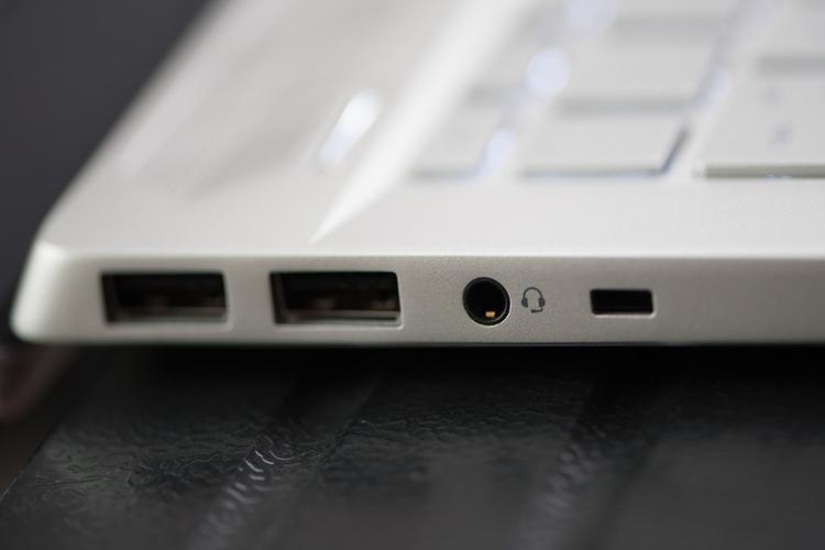 hp out是什么接口?惠普笔记本usb3.0接口标志-图1 hp out是什么接口?惠普笔记本usb3.0接口标志-图1