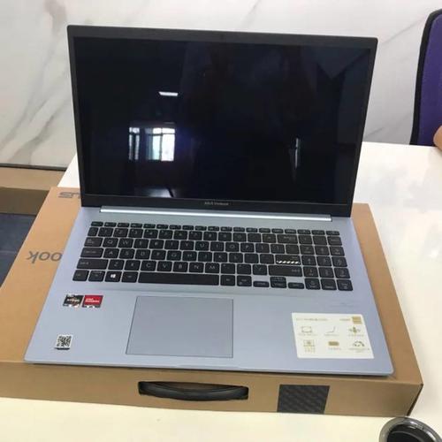 买二手笔记本电脑京东淘宝拼多多唯品会哪个可靠?怎样购买二手笔记本-图1 买二手笔记本电脑京东淘宝拼多多唯品会哪个可靠?怎样购买二手笔记本-图1