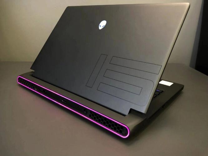 alienware是什么电脑显示器?外形人笔记本-图2 alienware是什么电脑显示器?外形人笔记本-图2