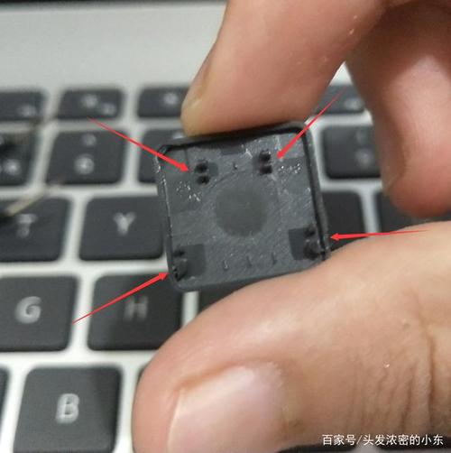 富士通笔记本电脑的拆机方法!进来?富士通笔记本键盘拆卸-图3 富士通笔记本电脑的拆机方法!进来?富士通笔记本键盘拆卸-图3
