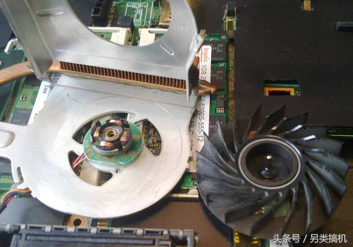 华硕主板三针风扇不转？华硕笔记本抽承问题-图1